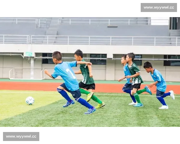 从战术到激情的足球比赛录像深度解析与精彩瞬间回顾全景复盘与数据洞察